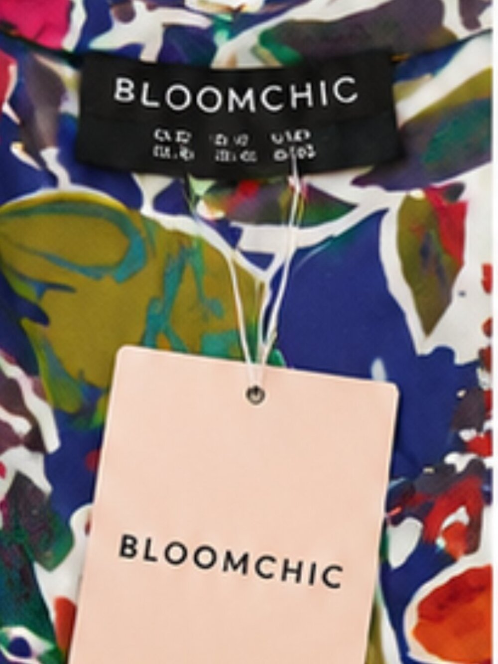 BloomChic Floral Wide Leg Jumpsuit Plus Size 26 V-Neck Button Front Pockets NWT - Picture 2 of 2